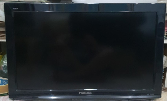 Cần bán TIVI LCD Panasonic TH-L32C20V-32"  đã qua sử dụng